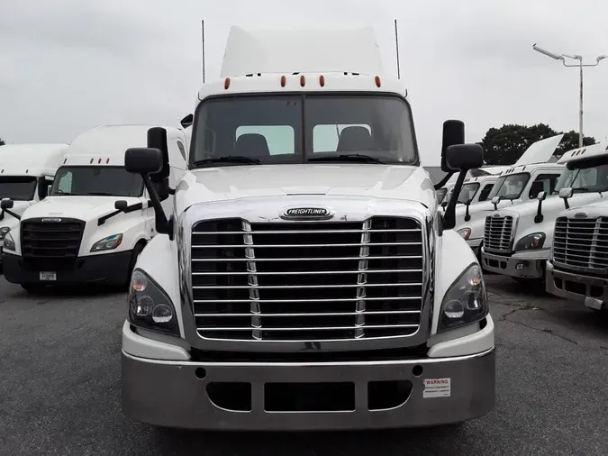 2018 FREIGHTLINER CASCADIA 125