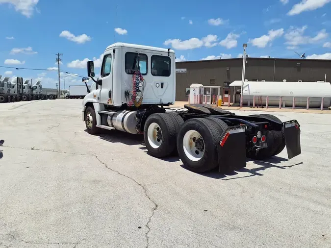 2020 FREIGHTLINER CASCADIA 125