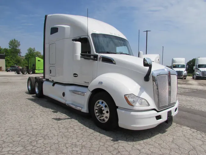 2022 Kenworth T680