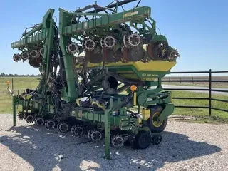 2010 John Deere 1720 CCS