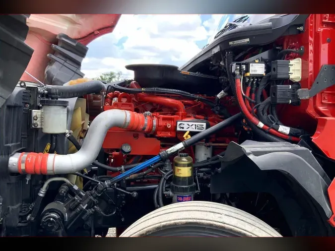 2023 INT LT625 6X4