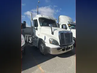 2020 FREIGHTLINER/MERCEDES CASCADIA 125