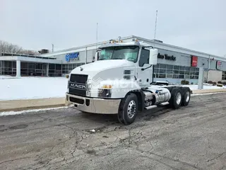 2025 MACK AN64T