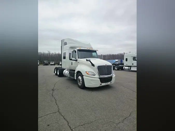 2019 NAVISTAR INTERNATIONAL LT625 SLPR CAB