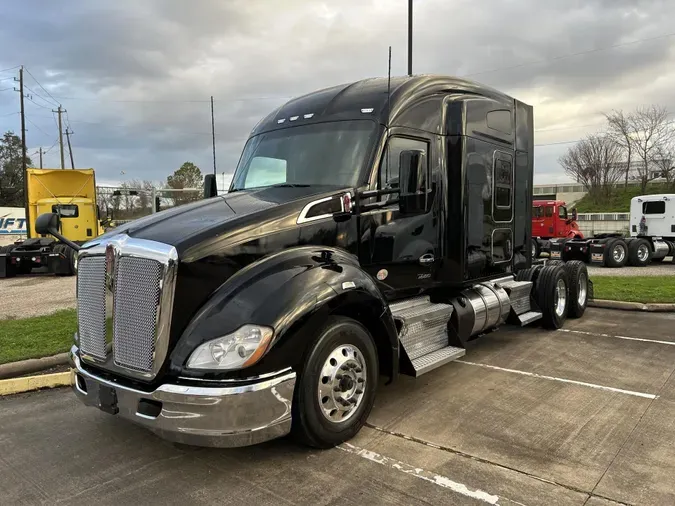 2022 Kenworth T680