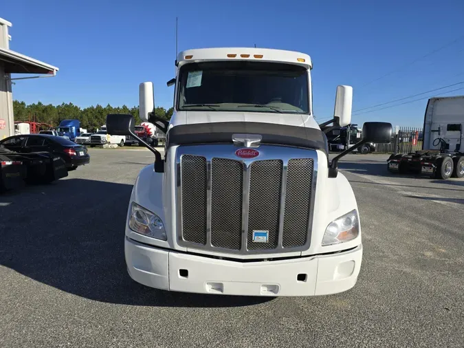 2022 Peterbilt 579