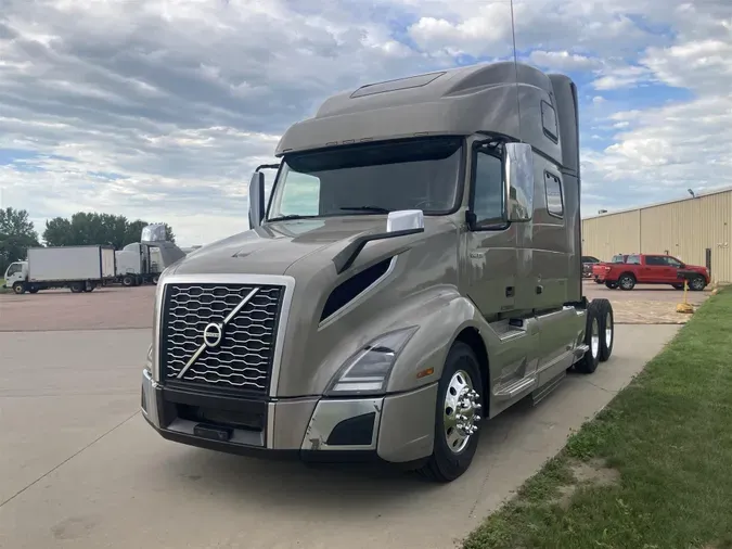 2020 Volvo VN