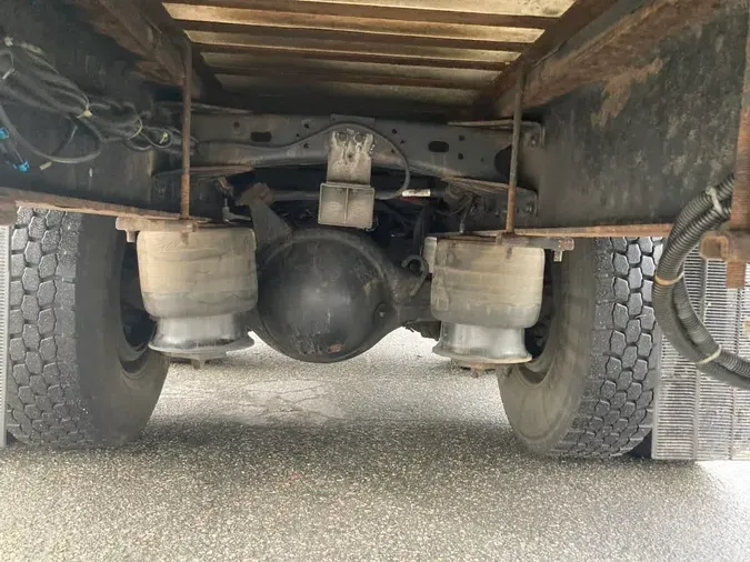 2017 FREIGHTLINER/MERCEDES M2 106