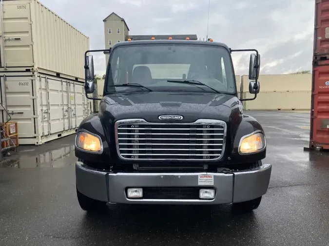 2019 FREIGHTLINER/MERCEDES M2 106