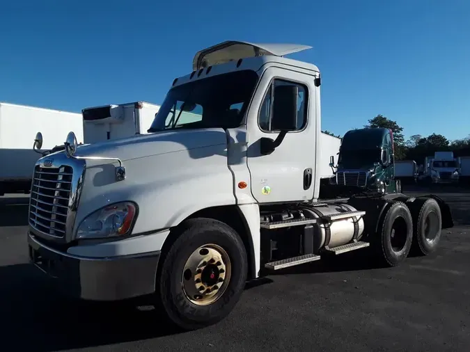 2019 FREIGHTLINER/MERCEDES CASCADIA 125c200fc08abf1545d1316c63936c8bd77