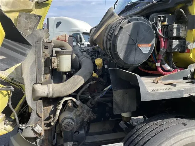 2018 INTERNATIONAL RH613