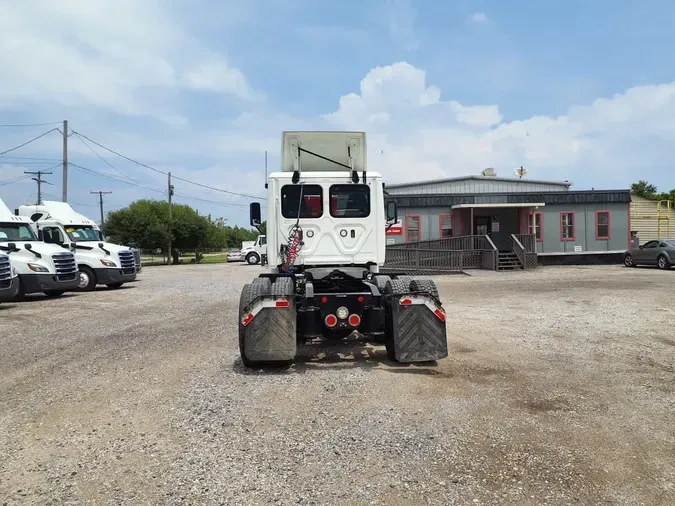 2018 FREIGHTLINER CASCADIA 125