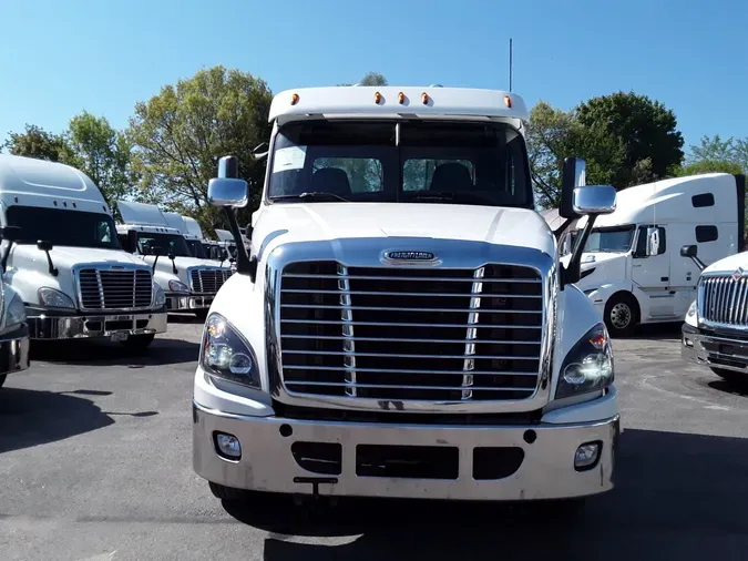 2019 FREIGHTLINER/MERCEDES CASCADIA 125