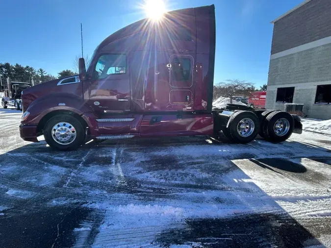 2022 Kenworth T680