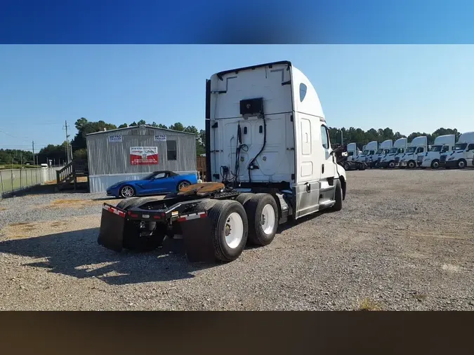 2019 FREIGHTLINER/MERCEDES PT126064ST