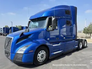 2021 VOLVO VNL760