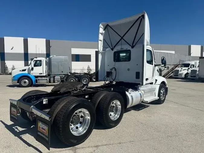 2022 Peterbilt 579