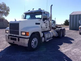 2018 MACK CHU613