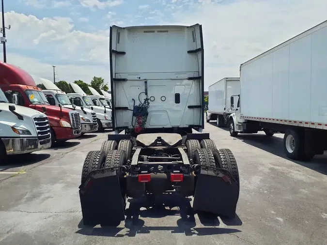 2022 NAVISTAR INTERNATIONAL LT625 SLPR CAB
