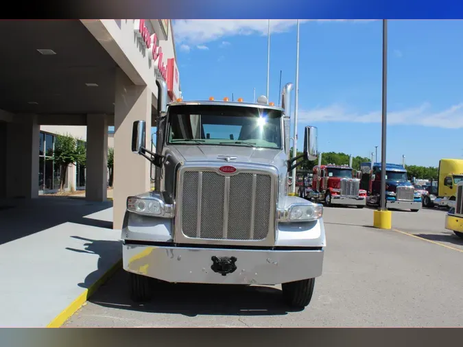 2019 Peterbilt 567