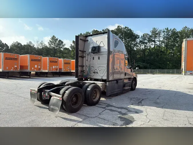 2021 Freightliner Cascadia