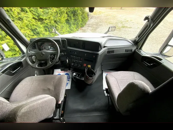 2022 INT LT625 6x4