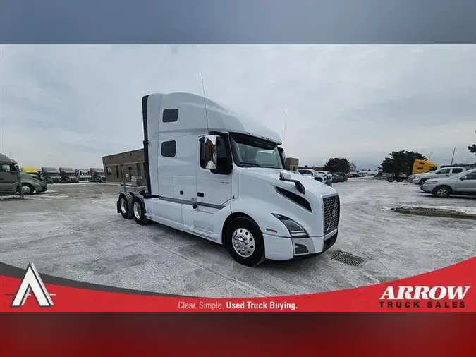 2021 VOLVO VNL760