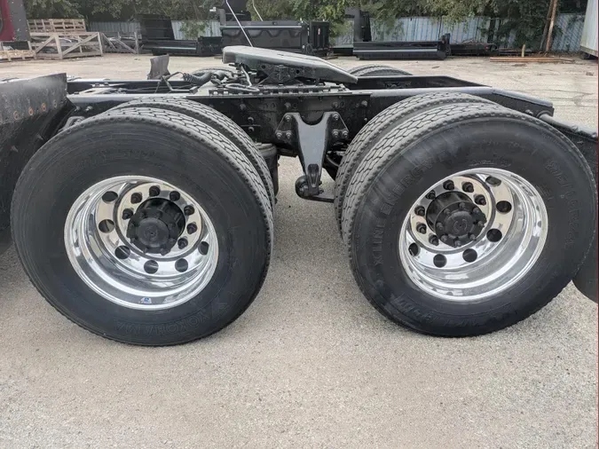 2021 International LT625