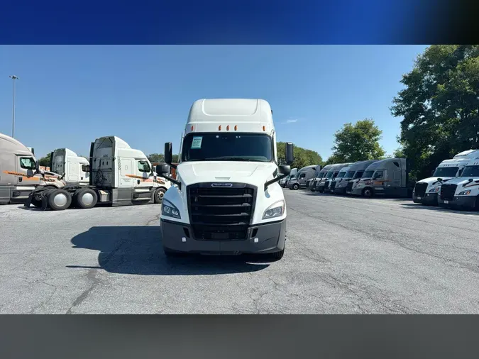 2023 Freightliner Cascadia 126