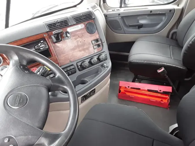 2019 FREIGHTLINER/MERCEDES CASCADIA 125