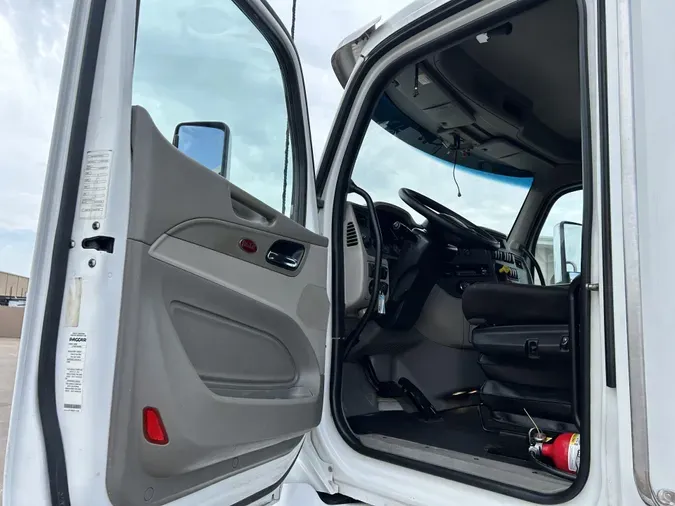 2020 Peterbilt 567