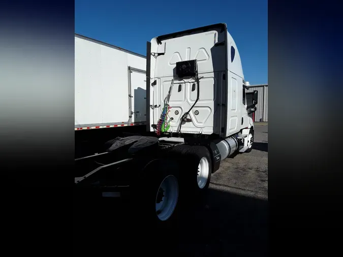 2018 FREIGHTLINER/MERCEDES PT126064ST