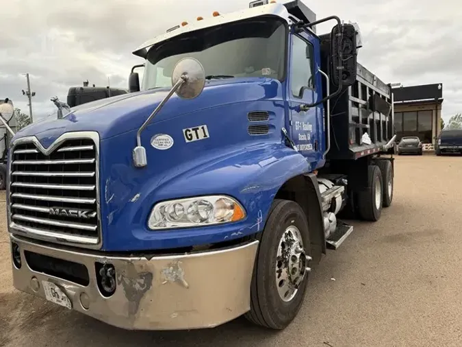 2016 MACK PINNACLE CXU613c22aef25df4500630080a18e7c3e78fc