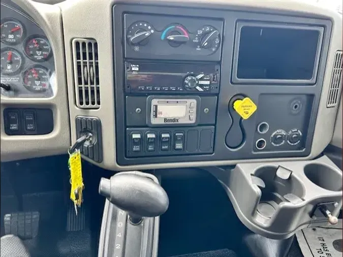 2018 NAVISTAR INTERNATIONAL 4300