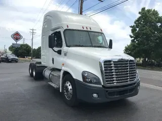 2018 FREIGHTLINER X12564ST