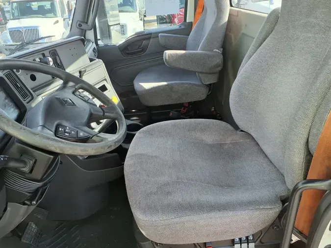 2019 NAVISTAR INTERNATIONAL RH613 DAYCAB S/A