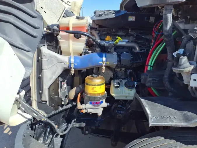 2020 FREIGHTLINER/MERCEDES CASCADIA 113" DAYCAB