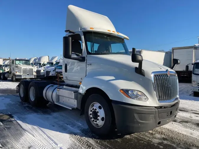 2019 NAVISTAR INTERNATIONAL LT625 DAYCAB T/A