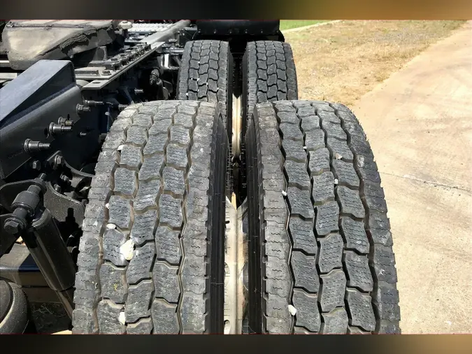 2021 INT LT625 6x4