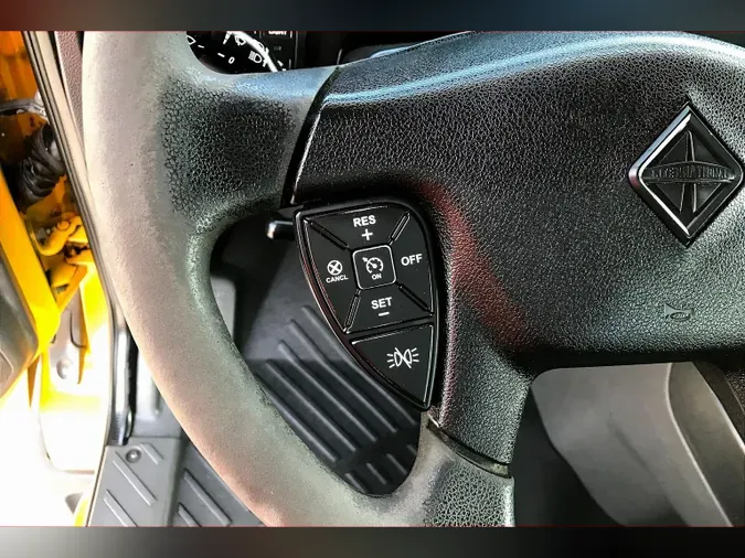 2019 INT LT625 6x4