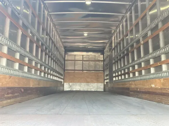 2019 FREIGHTLINER M2 106