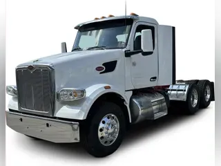 2022 Peterbilt 567