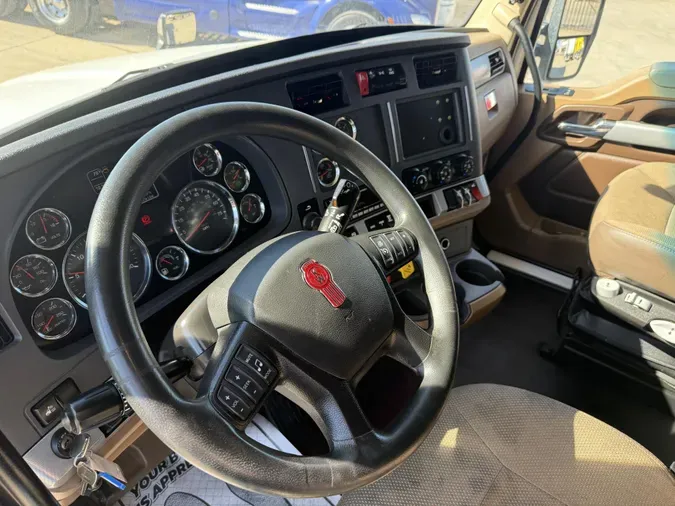 2022 Kenworth T680c2414acb5bfe7c9f715cf744a8171297