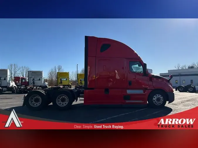 2022 FREIGHTLINER CA126
