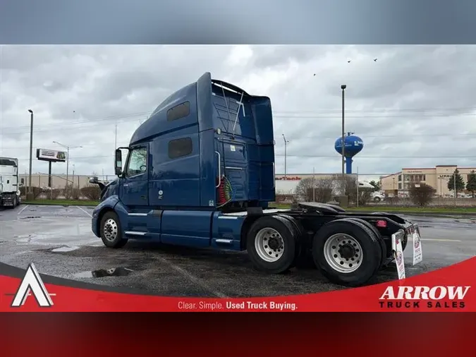 2023 VOLVO VNL760