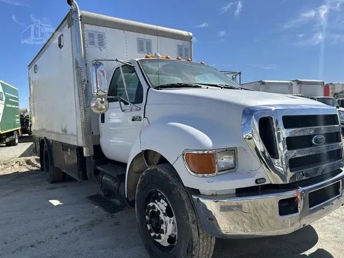 2007 FORD F750 XL SD