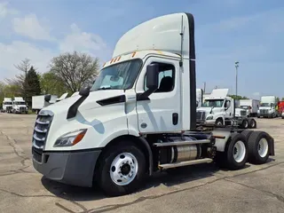 2019 FREIGHTLINER NEW CASCADIA 116
