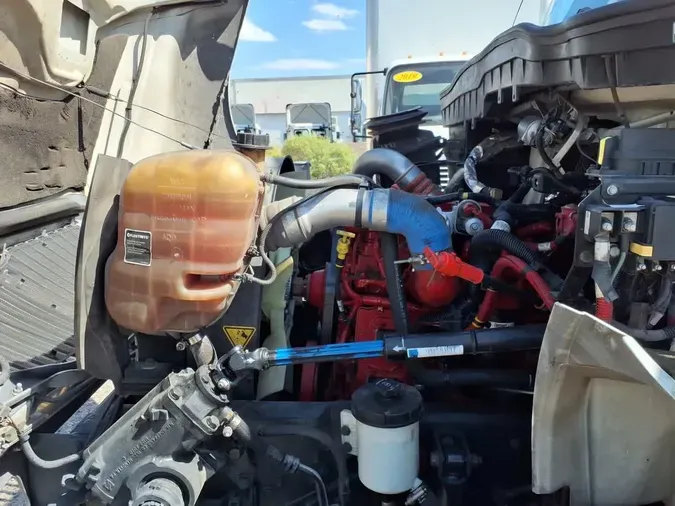 2019 NAVISTAR INTERNATIONAL 4300