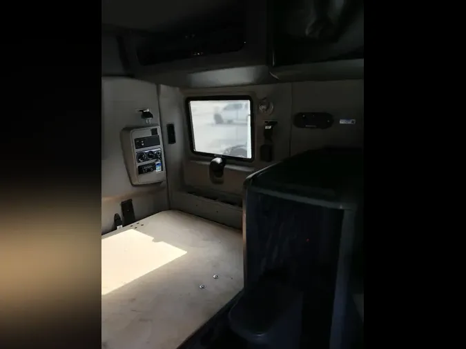 2020 NAVISTAR INTERNATIONAL LT625 SLPR CAB