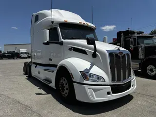 2022 Peterbilt 579